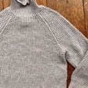 American Eagle  Small Gray Knitted Sweater Preowned Photo 2