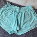 Lululemon Hotty Hot Short 2.5” Photo 0