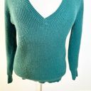 superdown  Revolve Ribbed V-Neck Emerald Green Raquel Sweater | XS Photo 3