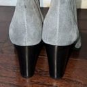 Tahari  Women’s Dark Gray Suede Pointed Toe Chunky Heel Mid Calf Alanna Boots 9.5 Photo 3