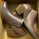 Kork-Ease NWB Korks Raynor Booties 8.5 Ankle Booties Brown Leather Chunky Heel Almond Toe Photo 1