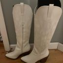 white womens cowboy boots Size 8.5 Photo 2