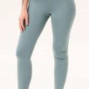 Girlfriend Collective Lagoon compressive high rise legging  Photo 4