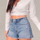 Abercrombie & Fitch High Rise Mom short Medium Wash 28/6 Photo 0