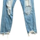 Hidden Jeans  Distressed Cropped Light Wash Jeans with a Raw Hem. Size 26. Photo 3