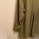 Natori  Green Sanded Twill Long Sleeve Button Front Tunic Size S Photo 7