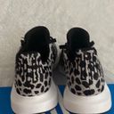 Adidas Swift Run Leopard-Print Shoe, Size: 7.5 Photo 6