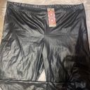 Boohoo  Black Faux Leather Butt Scrunch Leggings Pants Photo 1