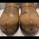 Baretraps  beige platform clogs size 7 Photo 1