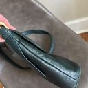 Valerie Stevens VINTAGE  green leather crossbody bucket bag Photo 6