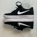 Nike SB Check Solarsoft Canvas Skate Shoes
921463-010
Women’s 7.5 Black/White Photo 4