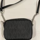 Michael Kors Crossbody Photo 3