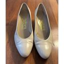 Salvatore Ferragamo  Cream Leather Heels Pumps Shoes Size 6 1/2B Almond Toe Shape Photo 2