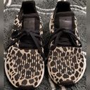 Adidas Size 6  Running Shoes Photo 2