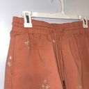 Solitaire Embroidered HW Shorts Photo 2