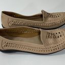 Basic Editions  Women's Flat Casual Comfort Loafer Shoes size 7 Photo 2