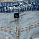 Universal Threads Universal Thread Medium Wash Distressed Shorts Photo 2