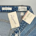 Universal Threads Universal Thread NWT Sz 18W Blue Denim Vintage Stretch Raw Hem Midi Jean Shorts Photo 2