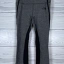 The North Face  Capri Leggings Women's Small Gray/black  Cropped Athletic Running Photo 0