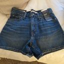 Levi's NWT  80s mom Short Size 24 Photo 3