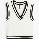 H&M NWT  Cropped Knit Sweater Vest in White/Black Size M Photo 0