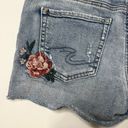 Silver Jeans  Aiko Jean Shorts Floral Embroidered Denim Size 28 Photo 8