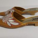 Carlos Santana Kitten Heels Brown Satin Embroidered Shoes Mules Slides, Size 7.5 Photo 4