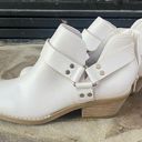 Dolce Vita size 7.5 Dennys white buckle leather ankle booties boots low heel Photo 1