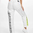 Nike  Women's Woven Track Trousers Sweats Pants Joggers White/Black Size XS New Photo 3