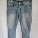 Seven7  Light Wash Mid-Rise Girlfriend Crop Denim Capri Women's Jeans Size 4 Photo 0