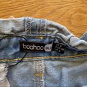 Boohoo  - Paper bag Denim Shorts in Blue Photo 2