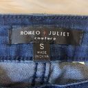 Romeo + Juliet Couture  grommet raw hem jeans S Photo 5