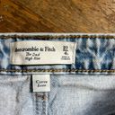 Abercrombie & Fitch Dad Jeans Photo 1