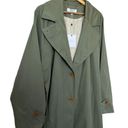 L'Academie  Trench Coat in green Photo 4