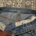 American Eagle high waisted Mom Jean Ripped Knee 3064 Size 10 Photo 5