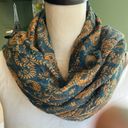 Women fringed scarf wrap Photo 3