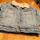 Rolla's Rolla’s Light Blue Wash Denim Sherpa lined Jacket, size Medium. Photo 1