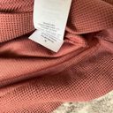 Vuori  Bayview Thermal Hoodie in Rosewood Photo 4