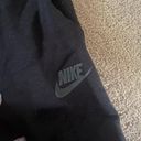 Nike  Black Joggers Size Small Bin 80 Photo 2