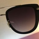 Quay Australia French Kiss Sunnies Photo 5