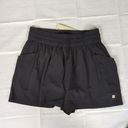 Sweaty Betty  circuit 2" workout shorts size XL Photo 0