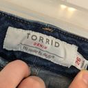 Torrid NEW NWT  Plus Size Classic Skinny Jean Vintage Stretch Medium Wash 26 Reg Photo 4