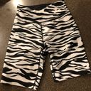 DKNY  zebra shorts Photo 2