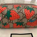 Gucci New  GG logo strawberry makeup cosmetic bag case Pouch Authentic!! Photo 1