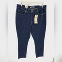 Levi's  Women's Classic Straight Dark Wash Jeans size 33 x 30 Photo 1