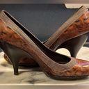 DKNY  Brown & Tan Spool Heels Animal Print SZ 7 Made In Italy 🇮🇹 Heel is 4 inch Photo 1