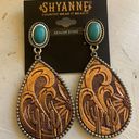 Shyanne Earrings Photo 0