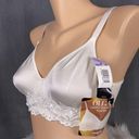 Second Skin New Vintage Olga Simply Perfect Satin Bra 32D  White 33042 Unlined Photo 0