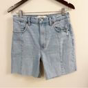 Abercrombie & Fitch  Ultra High Rise 90s Straight Jean Exposed Seam Shorts Size 6 Photo 0