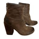 ma*rs èll Chocolate Brown Distressed Leather Block Heel Ankle Bootie 9.5/39.5 Photo 5